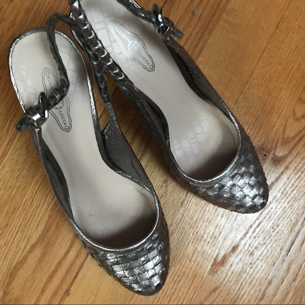 Metallic grey Elliott Lucca leather heels size 8.5